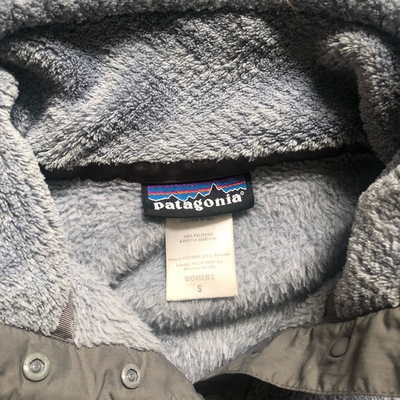 Patagonia Women’s quarter snap fleece pullover - Picture 2 of 3